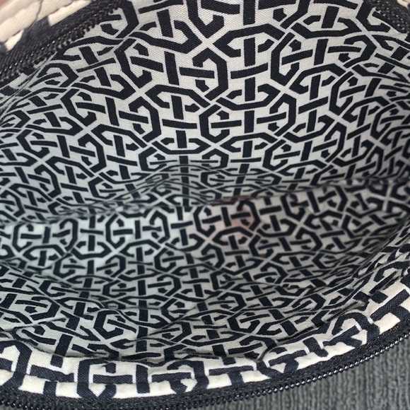 Vera Bradley Crossbody Bag Womens Medium Retired Dogwood Print Quilted Saddle up - Picture 11 of 17